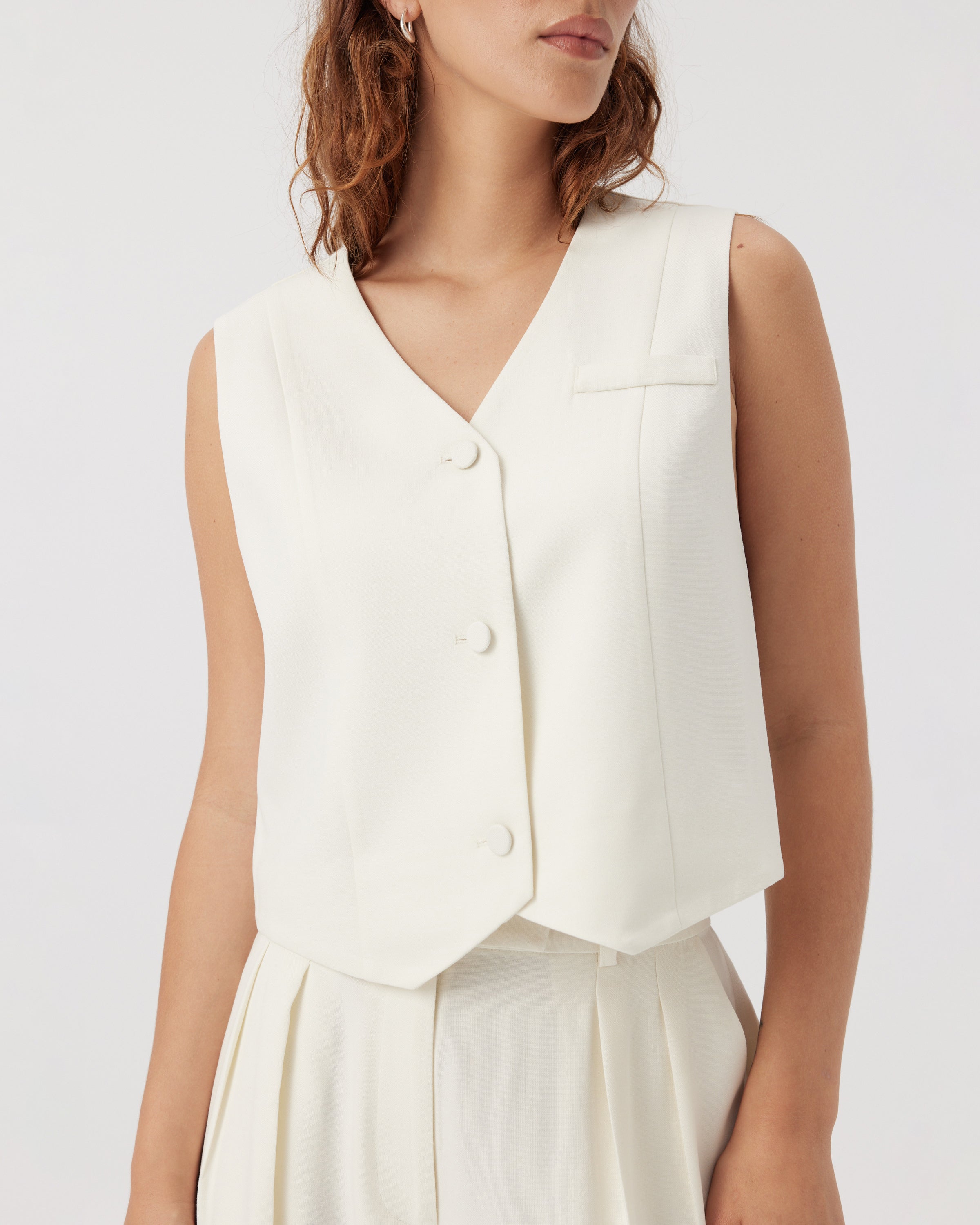 MAJR_Tailored_Vest_Vanilla_Cropped.jpg